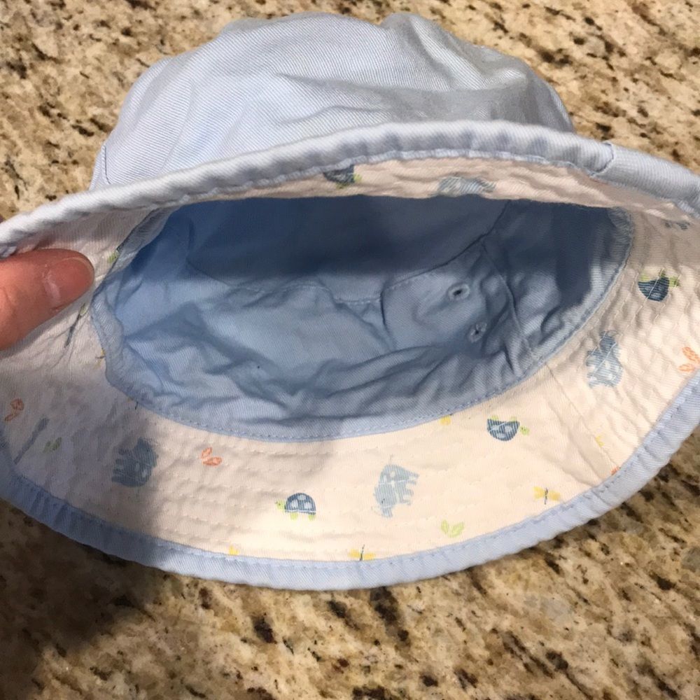 Bucket hat 